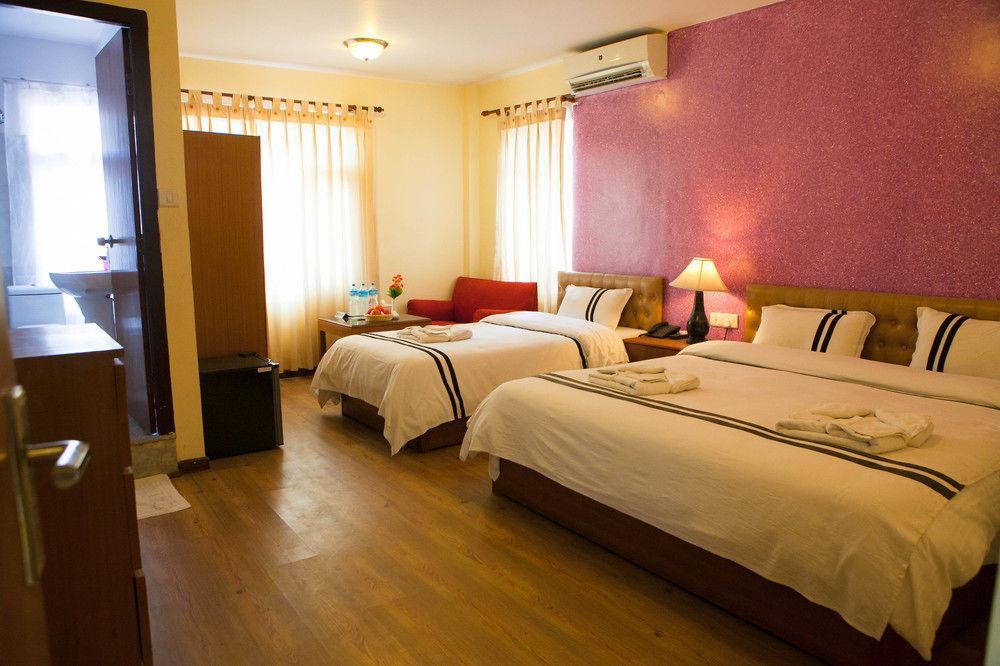 Hotel Amaryllis Катманду Екстериор снимка