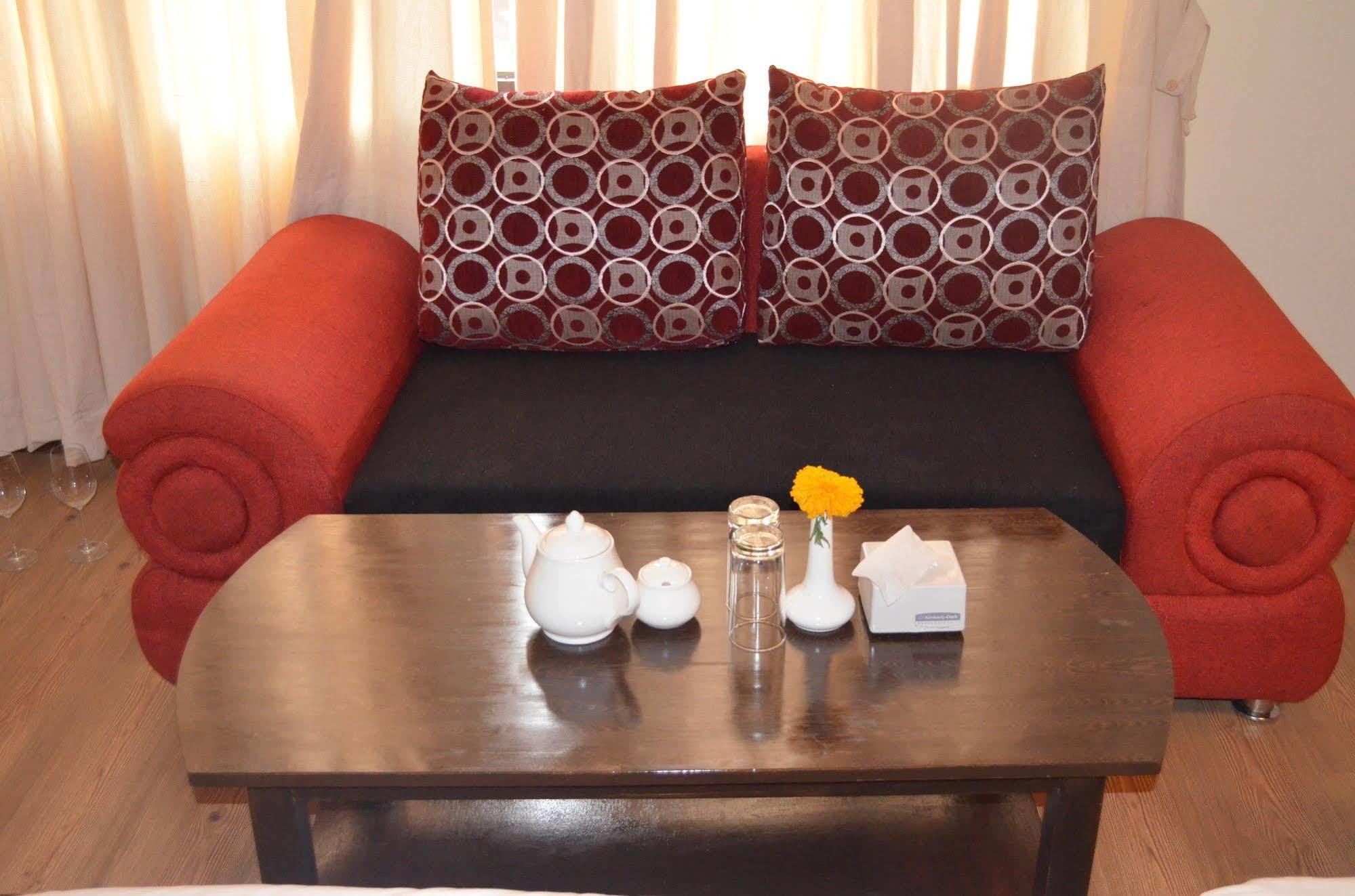 Hotel Amaryllis Катманду Екстериор снимка