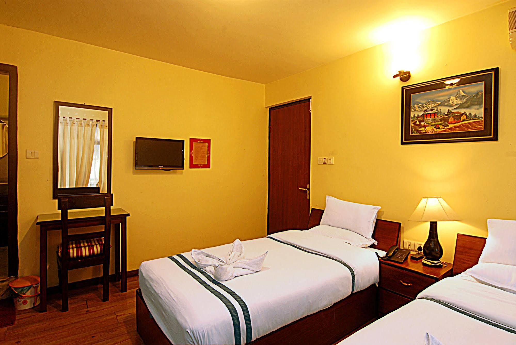 Hotel Amaryllis Катманду Екстериор снимка