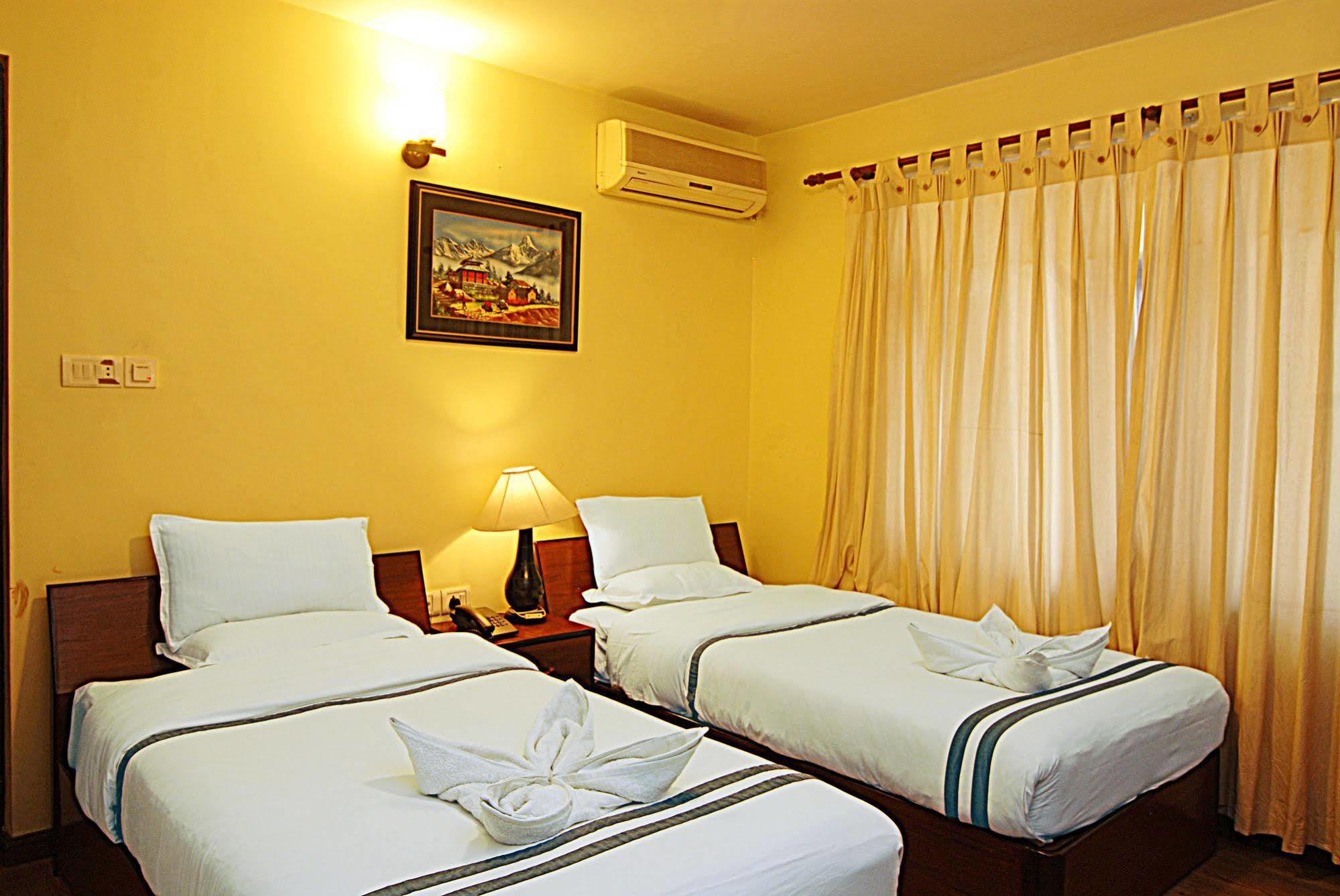 Hotel Amaryllis Катманду Екстериор снимка