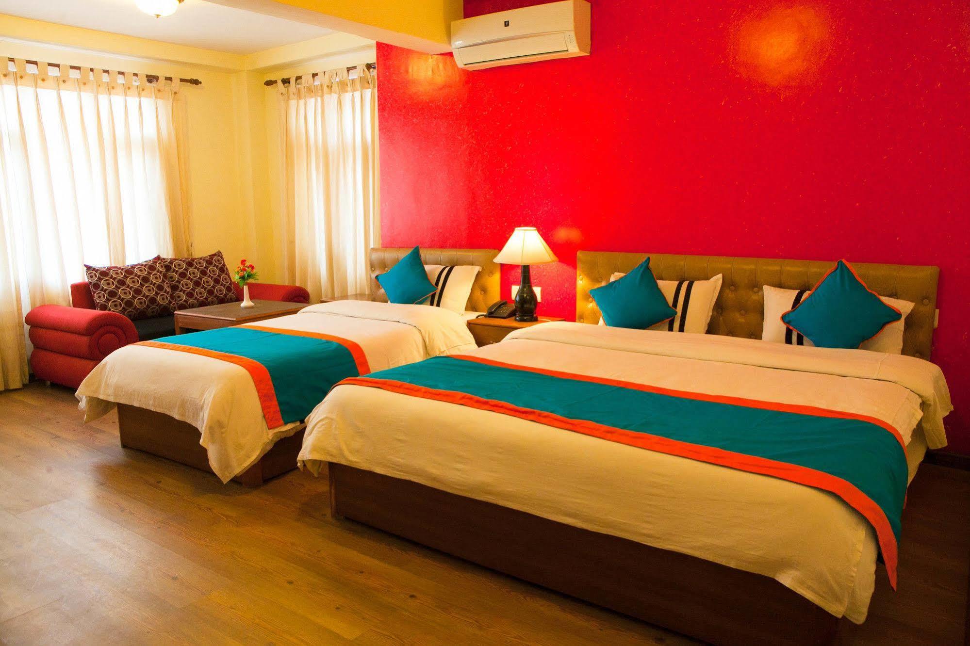 Hotel Amaryllis Катманду Екстериор снимка