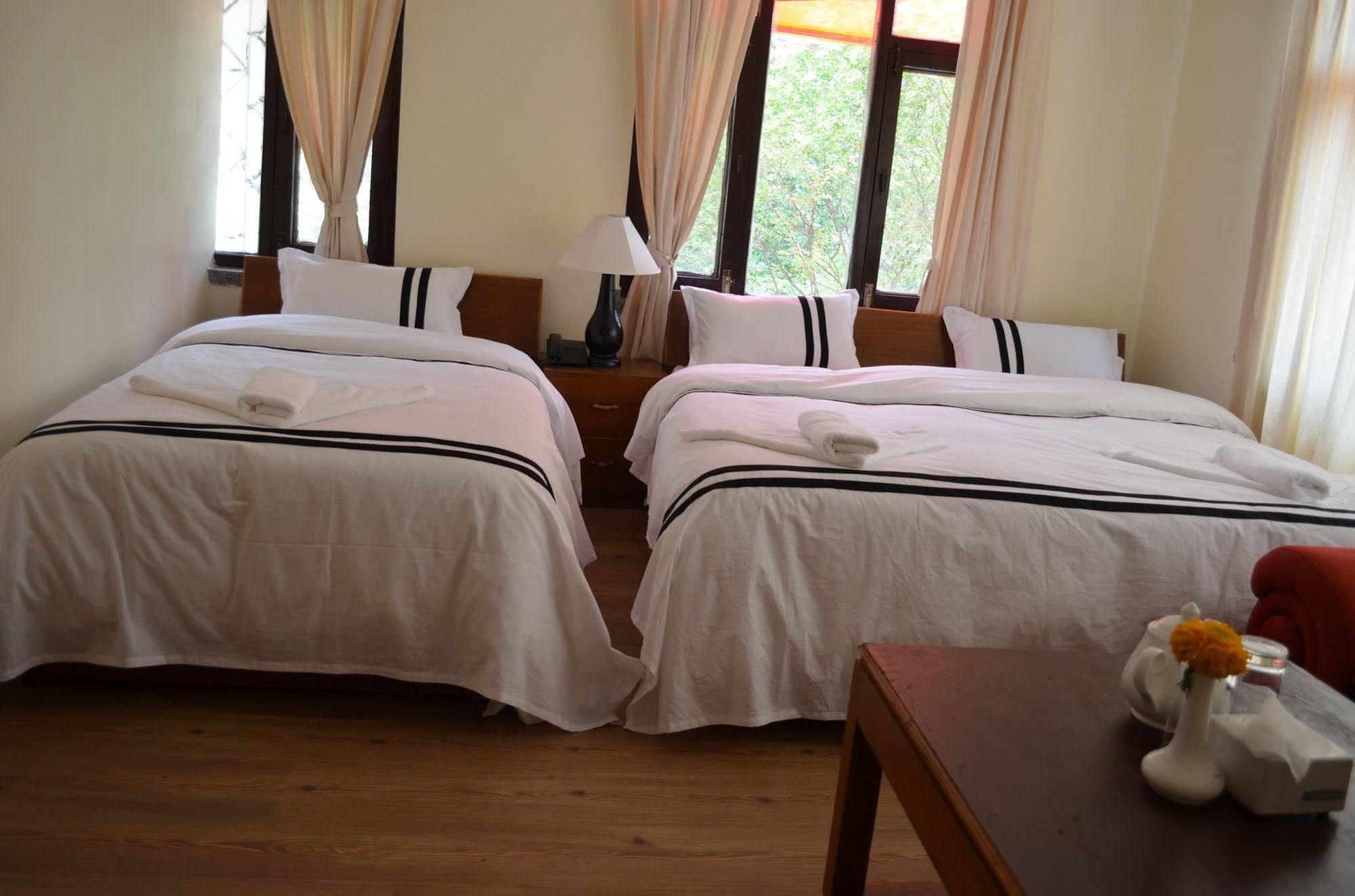 Hotel Amaryllis Катманду Екстериор снимка
