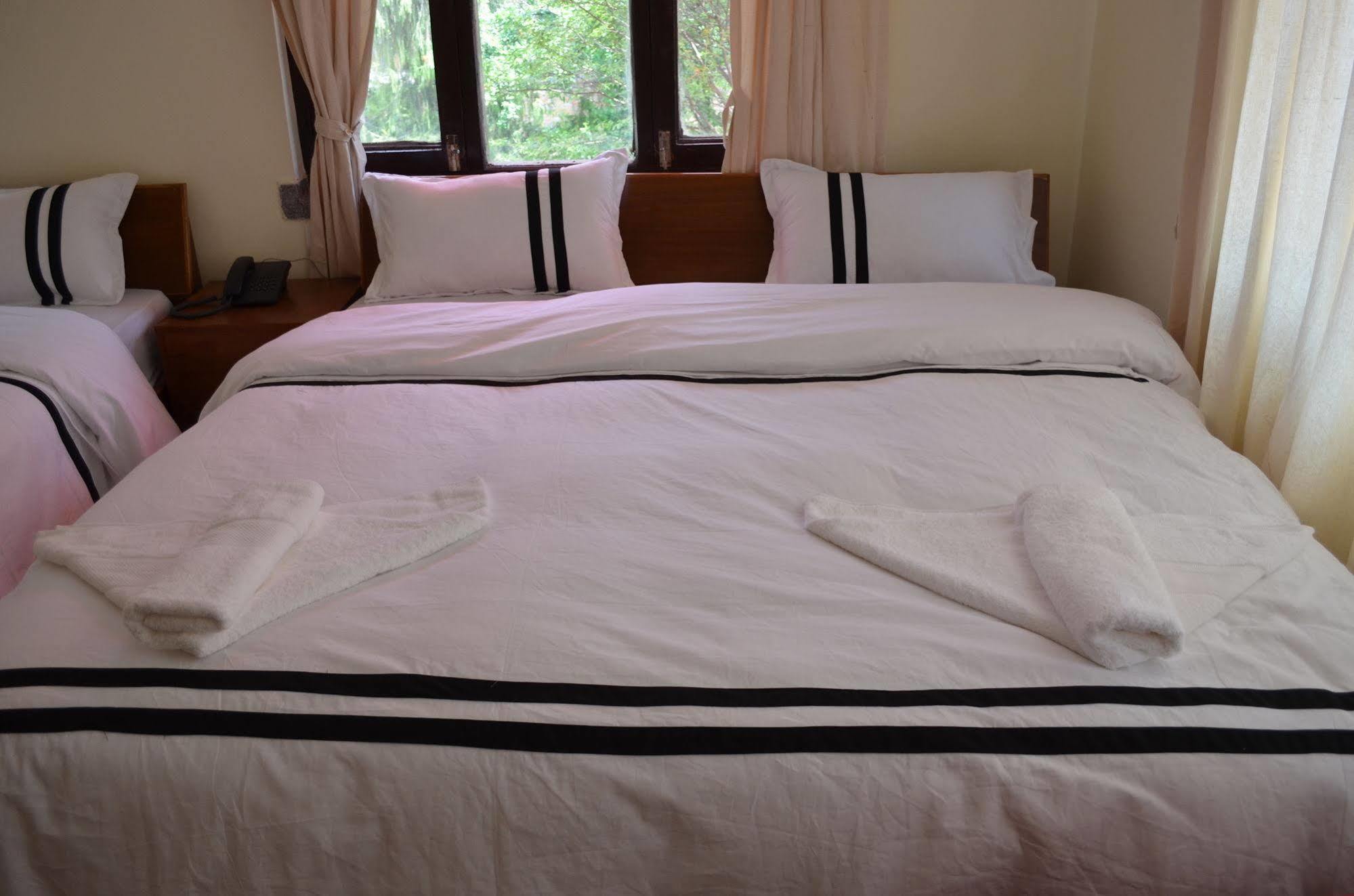 Hotel Amaryllis Катманду Екстериор снимка